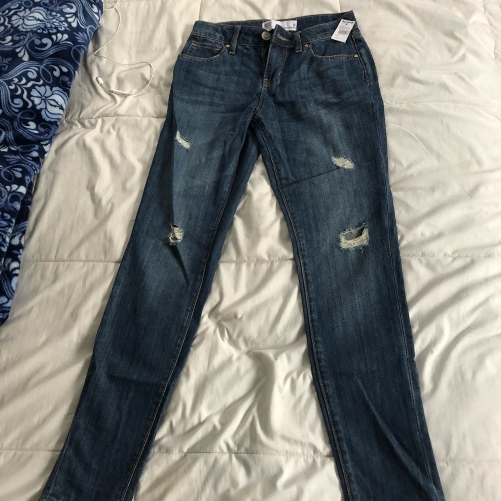 Tilly’s skinny jeans